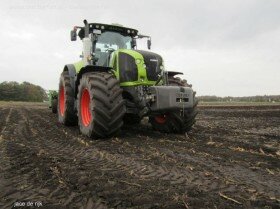 CLAAS Axion 950